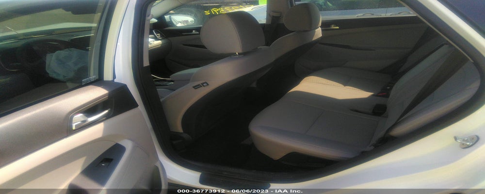 KM8J2CA43KU073100 2019 HYUNDAI TUCSON photo no. 8