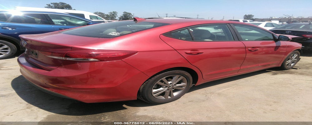 5NPD84LFXJH218064 2018 HYUNDAI ELANTRA photo no. 4