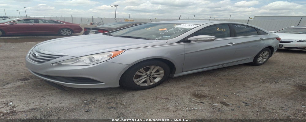 5NPEB4AC4EH913712 2014 HYUNDAI SONATA photo no. 2