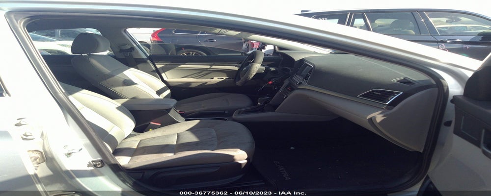 KMHD84LF6HU381354 2017 HYUNDAI ELANTRA photo no. 5