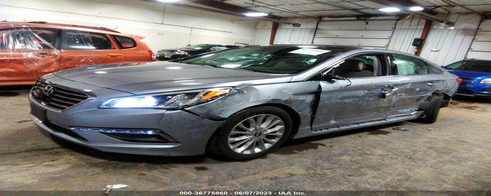 5NPE34AF9FH051824 2015 HYUNDAI SONATA photo no. 2