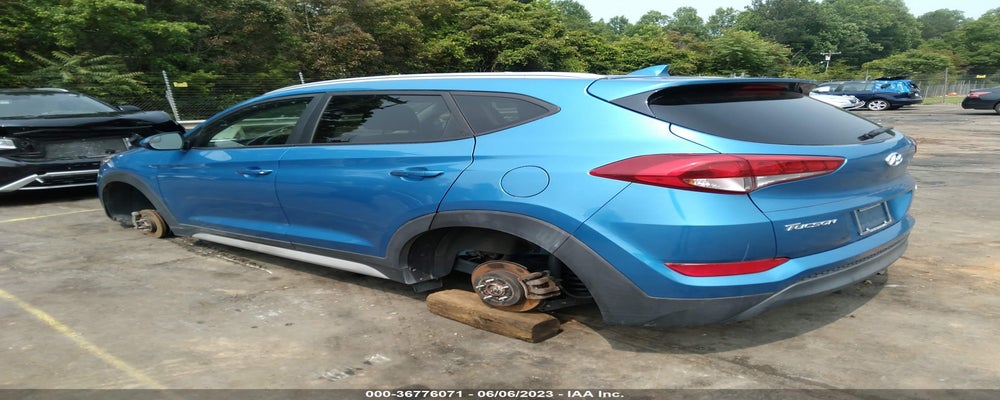 KM8J3CA45JU600761 2018 HYUNDAI TUCSON photo no. 3