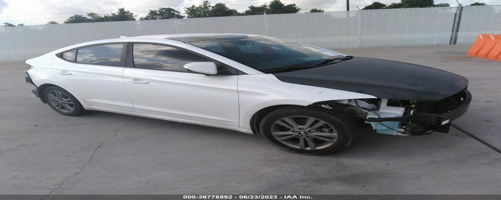 5NPD84LFXJH275591 2018 HYUNDAI ELANTRA photo no. 4