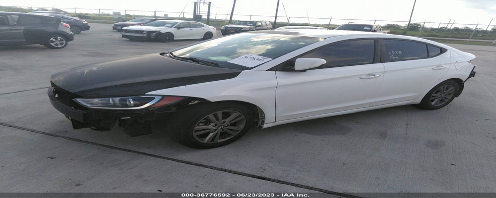 5NPD84LFXJH275591 2018 HYUNDAI ELANTRA photo no. 2