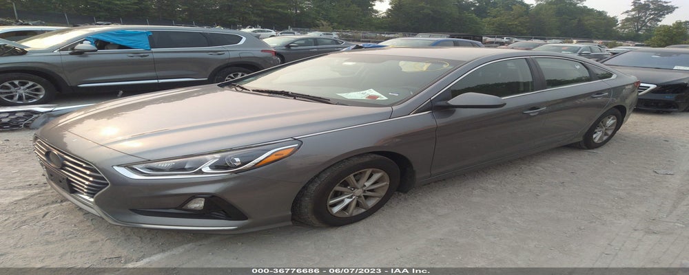 5NPE24AF2JH688940 2018 HYUNDAI SONATA photo no. 2