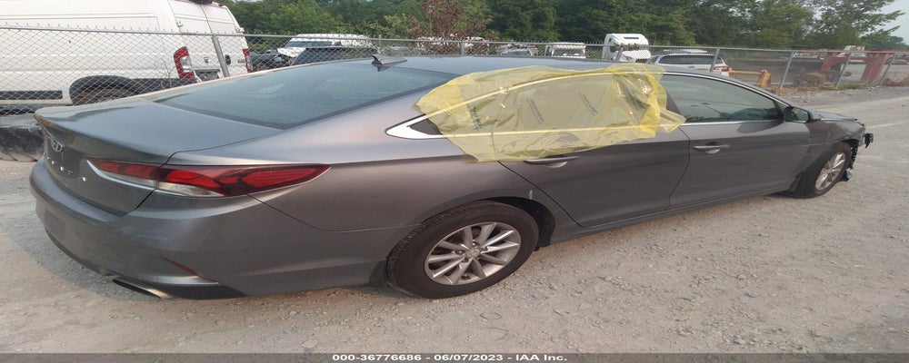 5NPE24AF2JH688940 2018 HYUNDAI SONATA photo no. 4