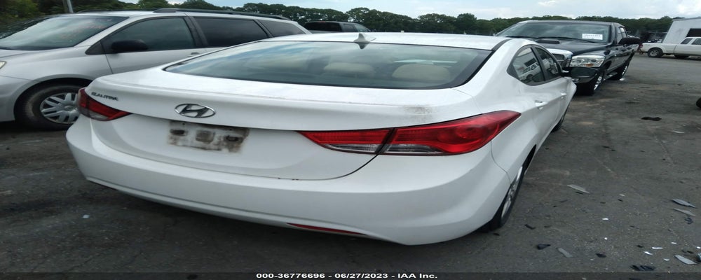 5NPDH4AE6DH320458 2013 HYUNDAI ELANTRA photo no. 4