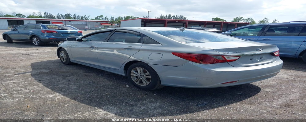 5NPEB4AC1BH114370 2011 HYUNDAI SONATA photo no. 3