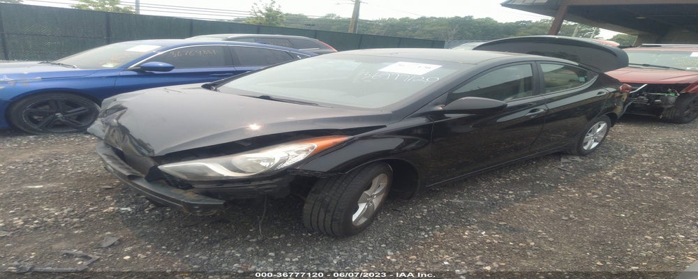 KMHDH4AEXDU548108 2013 HYUNDAI ELANTRA photo no. 2