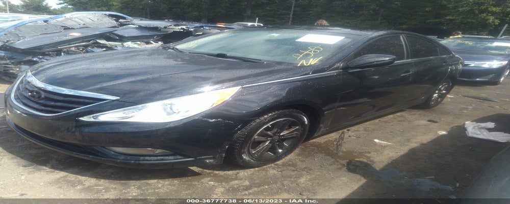5NPEB4AC8DH616229 2013 HYUNDAI SONATA photo no. 2