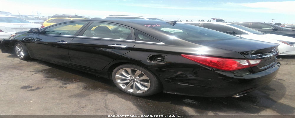 5NPEC4AB2BH212070 2011 HYUNDAI SONATA photo no. 3