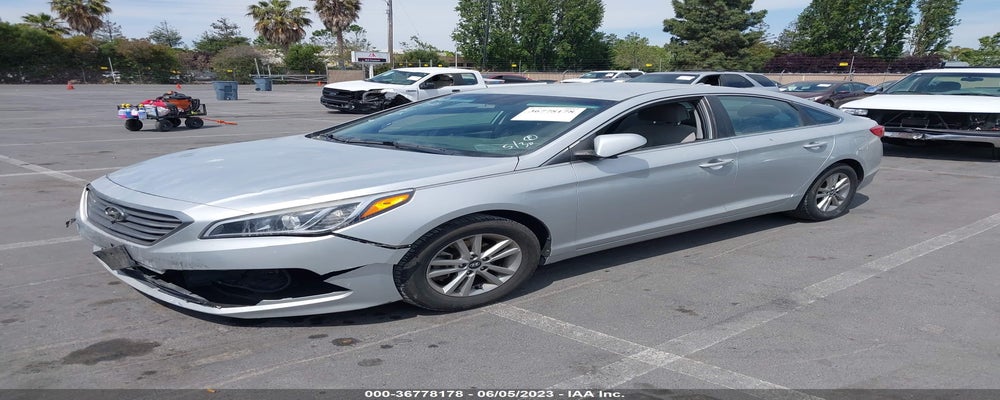 5NPE24AF6HH575129 2017 HYUNDAI SONATA photo no. 2