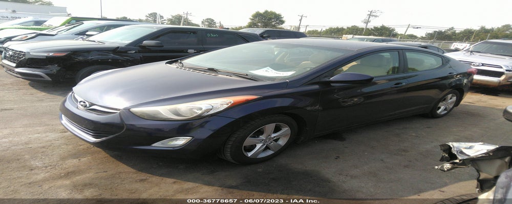5NPDH4AE2DH415700 2013 HYUNDAI ELANTRA photo no. 2