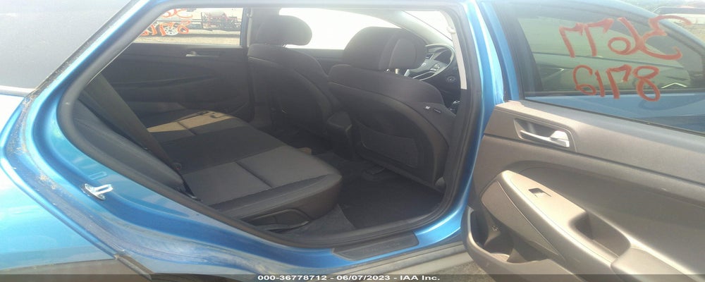 KM8J3CA46HU423115 2017 HYUNDAI TUCSON photo no. 8