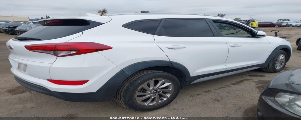 KM8J33A44JU639051 2018 HYUNDAI TUCSON photo no. 4