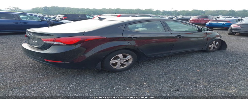 KMHDH4AE8FU352784 2015 HYUNDAI ELANTRA photo no. 4