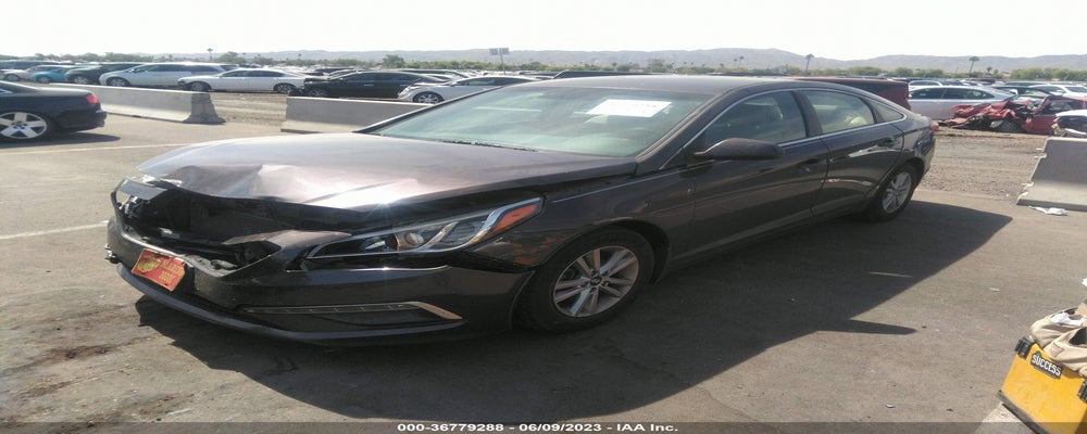 5NPE24AF6FH204758 2015 HYUNDAI SONATA photo no. 2