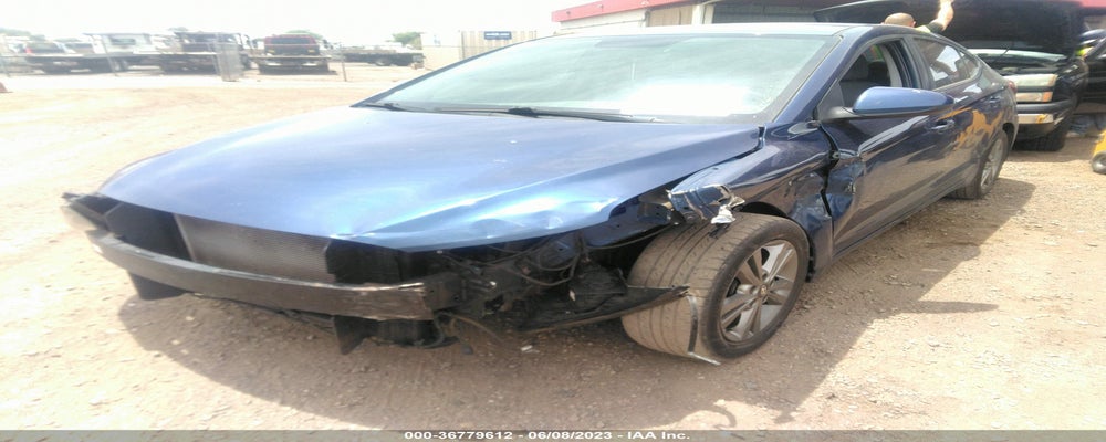 5NPD84LF2JH214431 2018 HYUNDAI ELANTRA photo no. 2