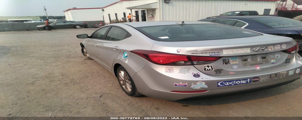5NPDH4AE2FH594078 2015 HYUNDAI ELANTRA photo no. 3