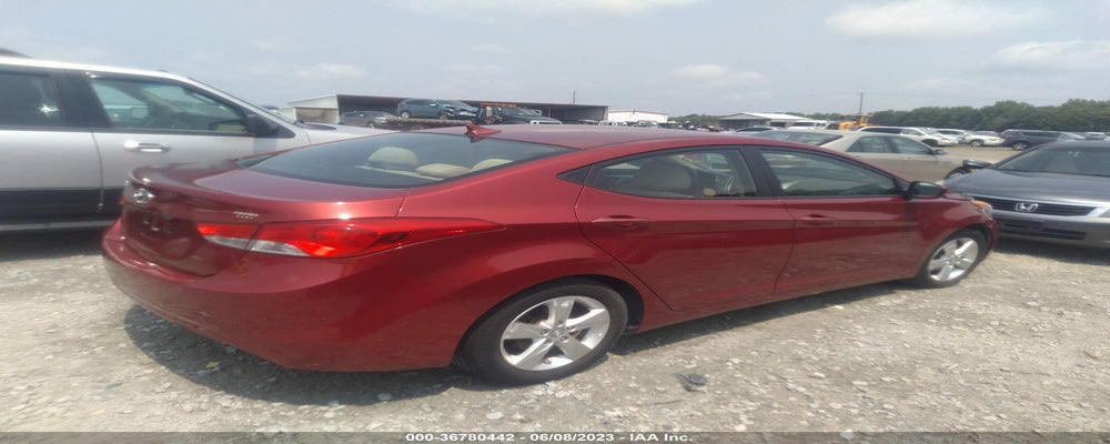5NPDH4AE0DH256109 2013 HYUNDAI ELANTRA photo no. 4