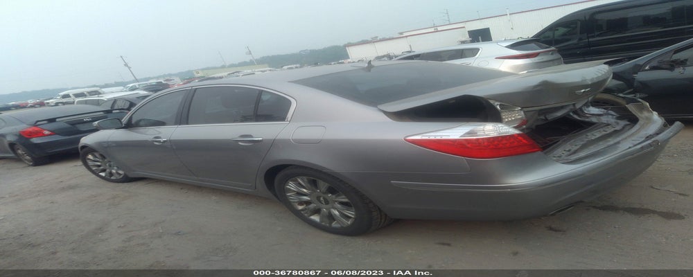 KMHGC4DE7BU114023 2011 HYUNDAI GENESIS photo no. 3