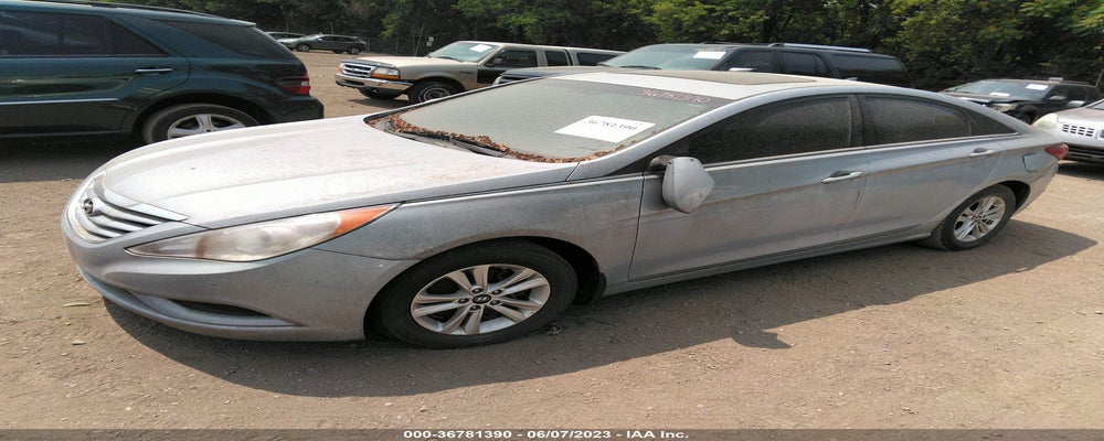 5NPEB4ACXCH406326 2012 HYUNDAI SONATA photo no. 2
