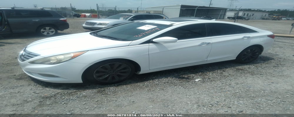 5NPEC4AC9BH092776 2011 HYUNDAI SONATA photo no. 2