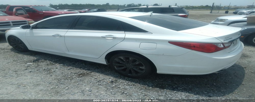 5NPEC4AC9BH092776 2011 HYUNDAI SONATA photo no. 3