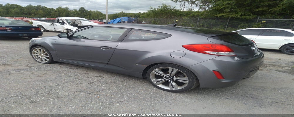 KMHTC6AD3CU075356 2012 HYUNDAI VELOSTER photo no. 3