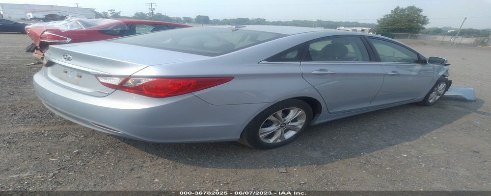 5NPEC4AC7DH624576 2013 HYUNDAI SONATA photo no. 4