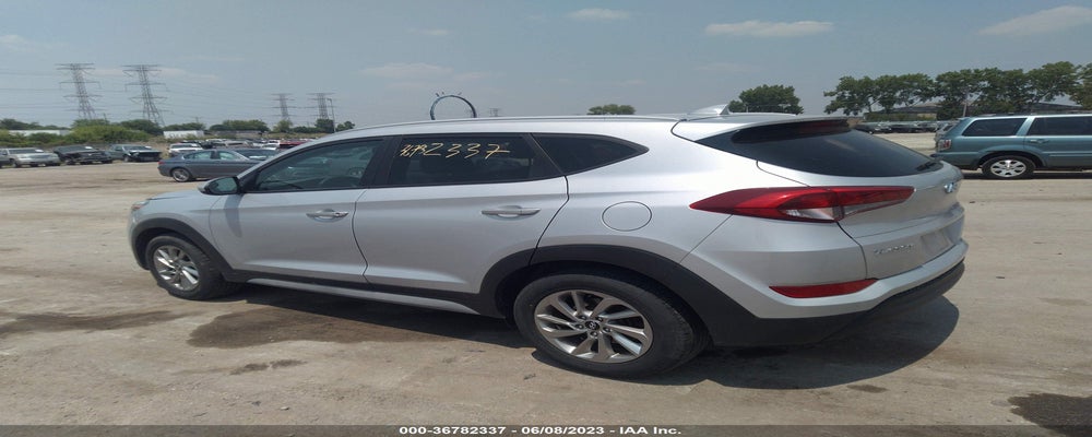 KM8J33A48JU676779 2018 HYUNDAI TUCSON photo no. 3