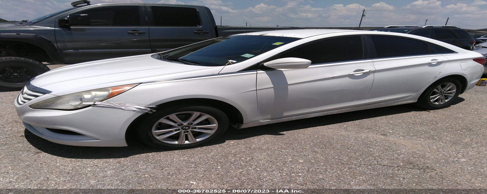 5NPEB4AC2CH457903 2012 HYUNDAI SONATA photo no. 2