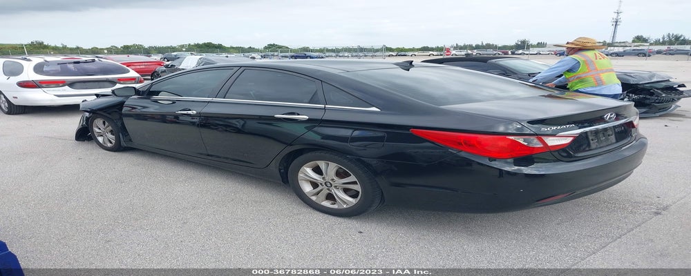 5NPEC4AC1CH321887 2012 HYUNDAI SONATA photo no. 3