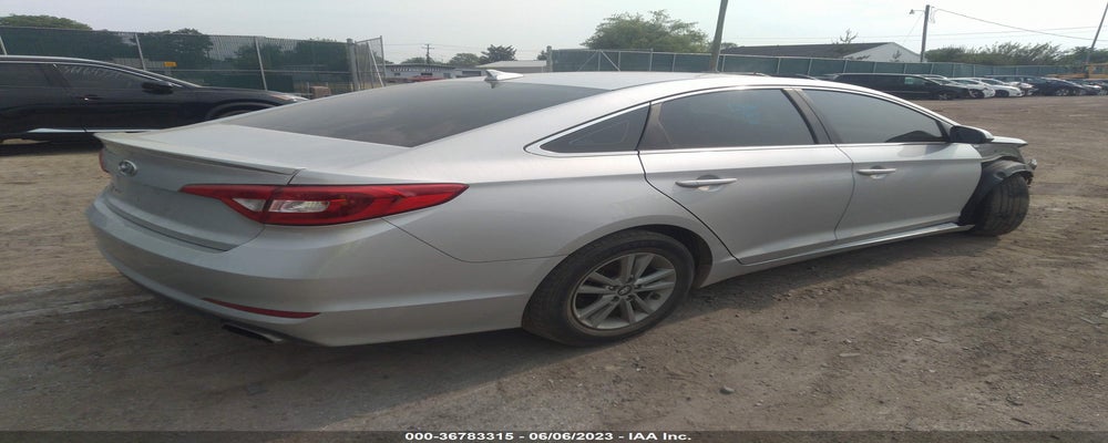 5NPE24AF6FH179151 2015 HYUNDAI SONATA photo no. 4