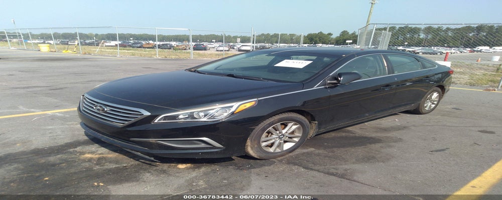5NPE24AF6HH566060 2017 HYUNDAI SONATA photo no. 2