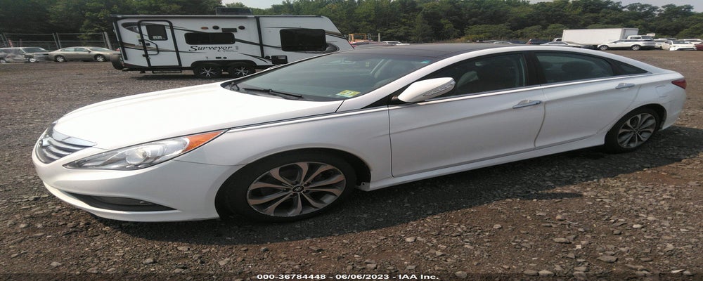 5NPEC4AB7EH943971 2014 HYUNDAI SONATA photo no. 2