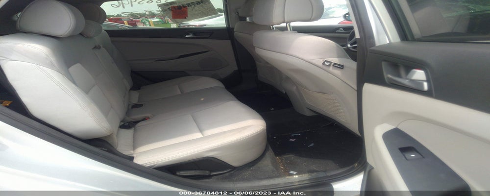 KM8J33A48HU325638 2017 HYUNDAI TUCSON photo no. 8