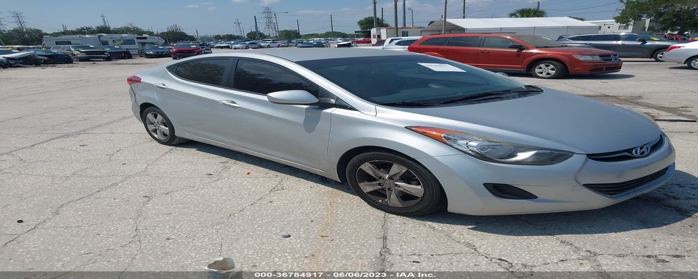 5NPDH4AE5DH262214 2013 HYUNDAI ELANTRA photo no. 4