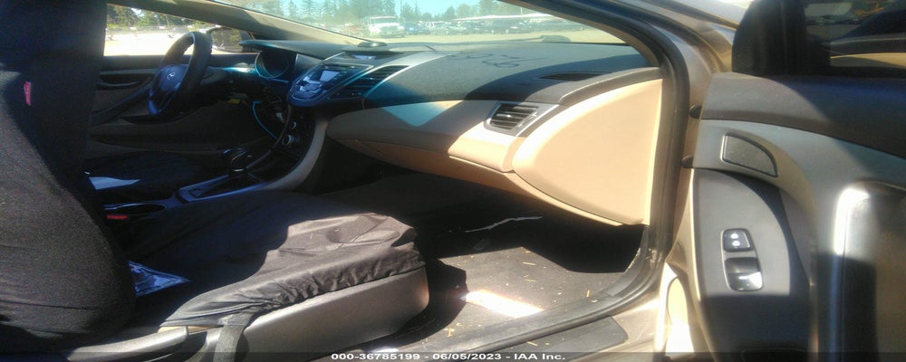 5NPDH4AE2GH701678 2016 HYUNDAI ELANTRA photo no. 5