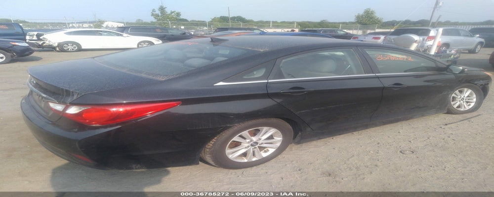 5NPEB4AC0EH835381 2014 HYUNDAI SONATA photo no. 4