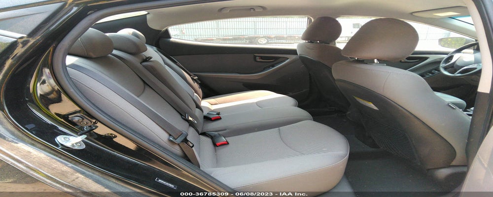 5NPDH4AE2GH796565 2016 HYUNDAI ELANTRA photo no. 8