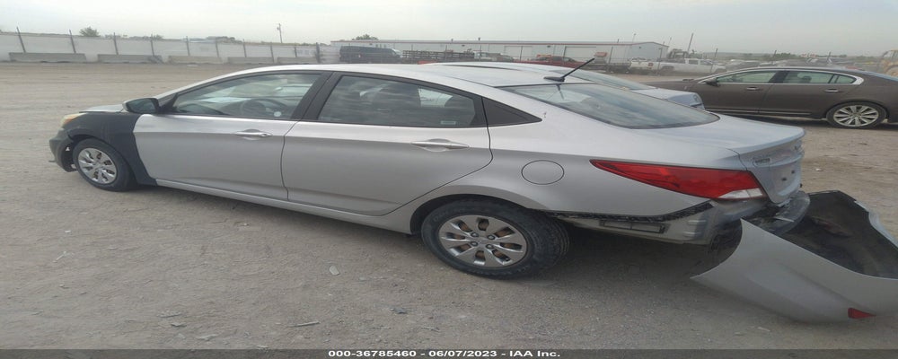 KMHCT4AE9GU979697 2016 HYUNDAI ACCENT photo no. 3