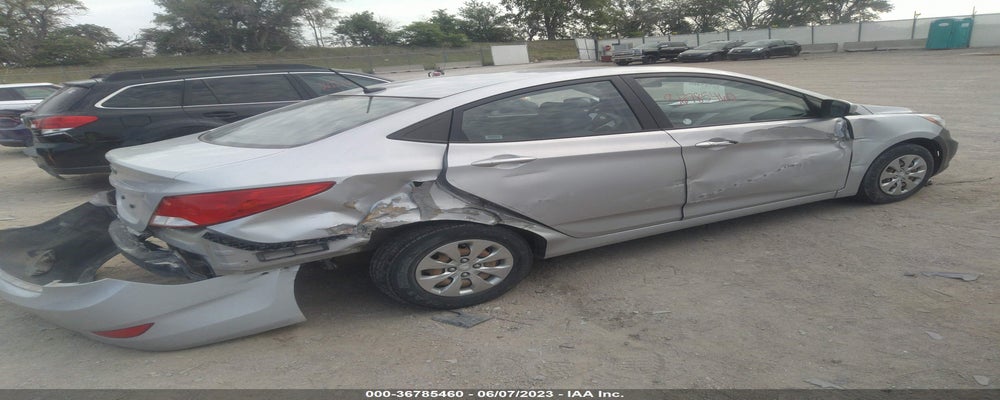 KMHCT4AE9GU979697 2016 HYUNDAI ACCENT photo no. 4