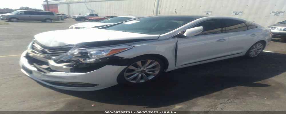 KMHFH4JG0HA577585 2017 HYUNDAI AZERA photo no. 2
