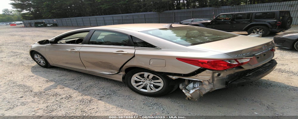 5NPEB4AC3BH111485 2011 HYUNDAI SONATA photo no. 3