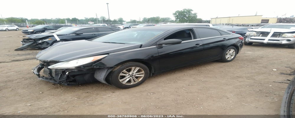5NPEB4AC4BH265946 2011 HYUNDAI SONATA photo no. 2