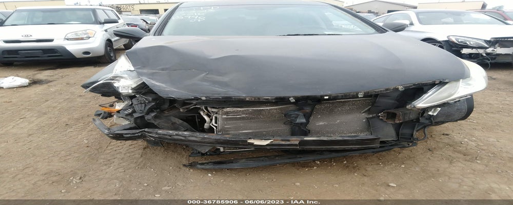 5NPEB4AC4BH265946 2011 HYUNDAI SONATA photo no. 6