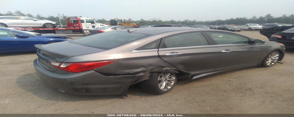 5NPEC4AB8DH574455 2013 HYUNDAI SONATA photo no. 4