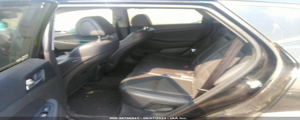 KM8J33A29GU066459 2016 HYUNDAI TUCSON photo no. 8