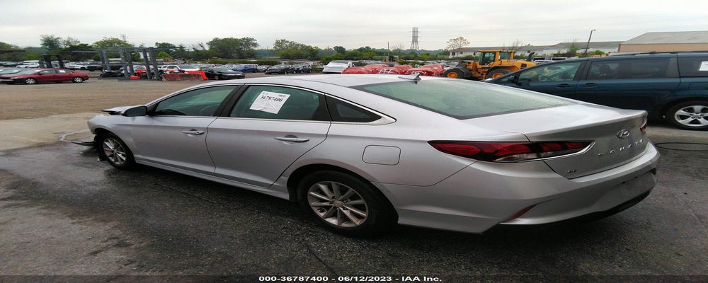 5NPE24AF0JH721143 2018 HYUNDAI SONATA photo no. 3